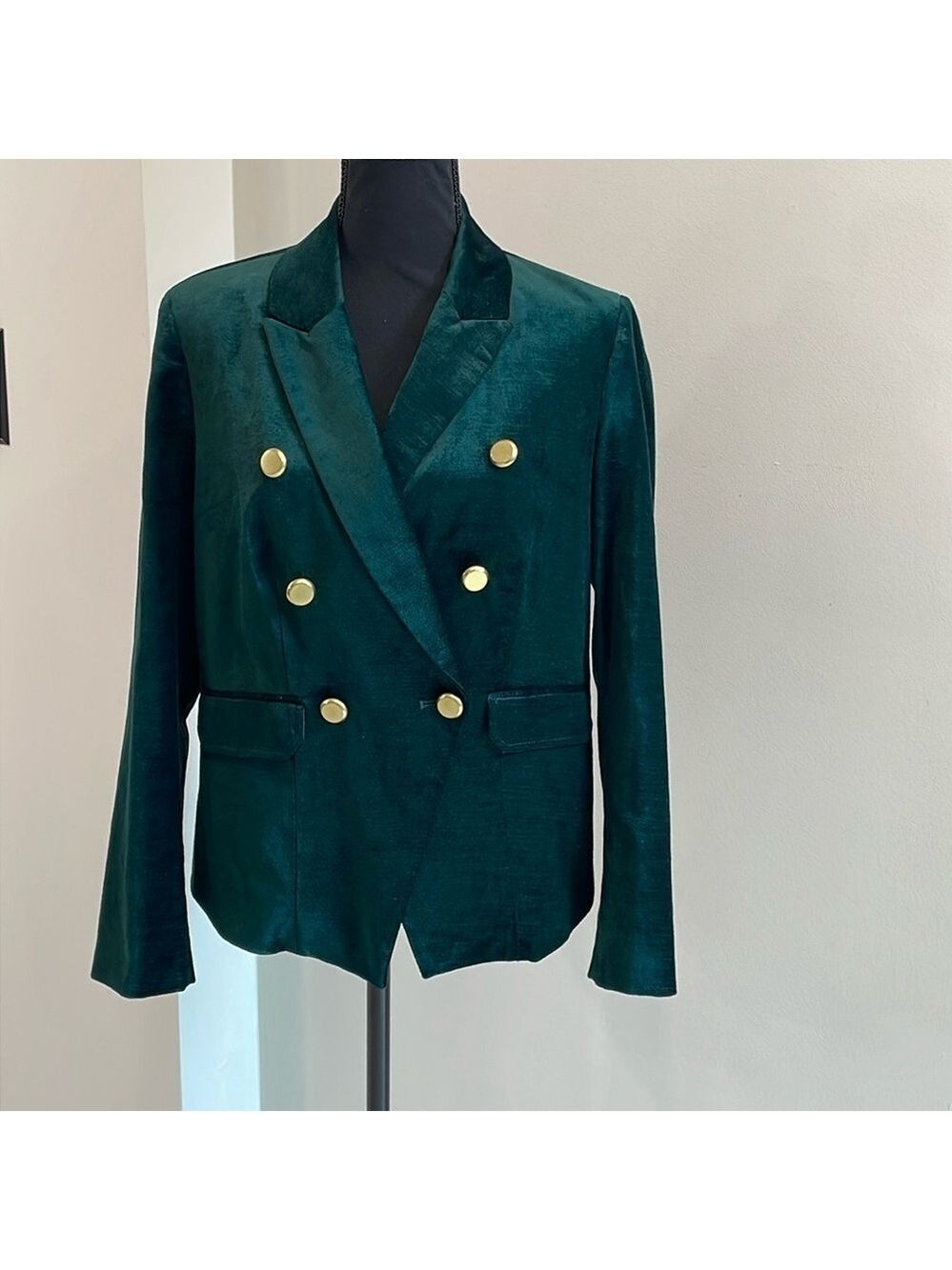 Chico’s Velveteen Swiss Pine Green NWOT size 1 women’s blazer jacket